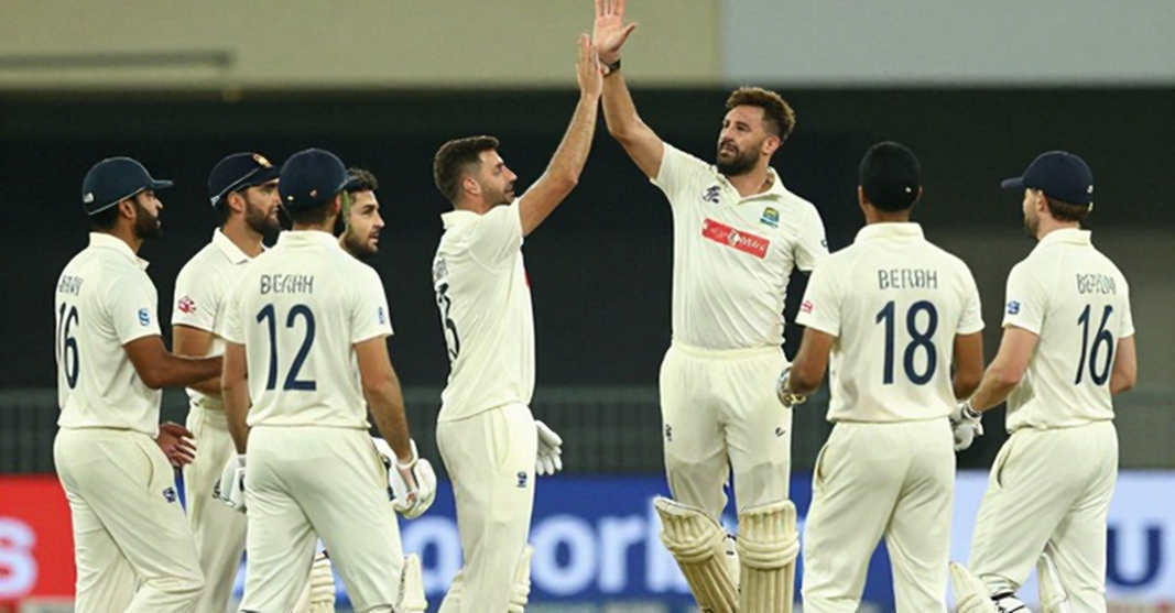 মাঝের ওভারের নীরব জ্যামিতি: পাকিস্তানের ব্যাটিং ফাটল আর ফ্র্যাঞ্চাইজি অর্থের অসম হিসাব মাঝের ওভারের নীরব জ্যামিতি: পাকিস্তানের ব্যাটিং ফাটল আর ফ্র্যাঞ্চাইজি অর্থের অসম হিসাব