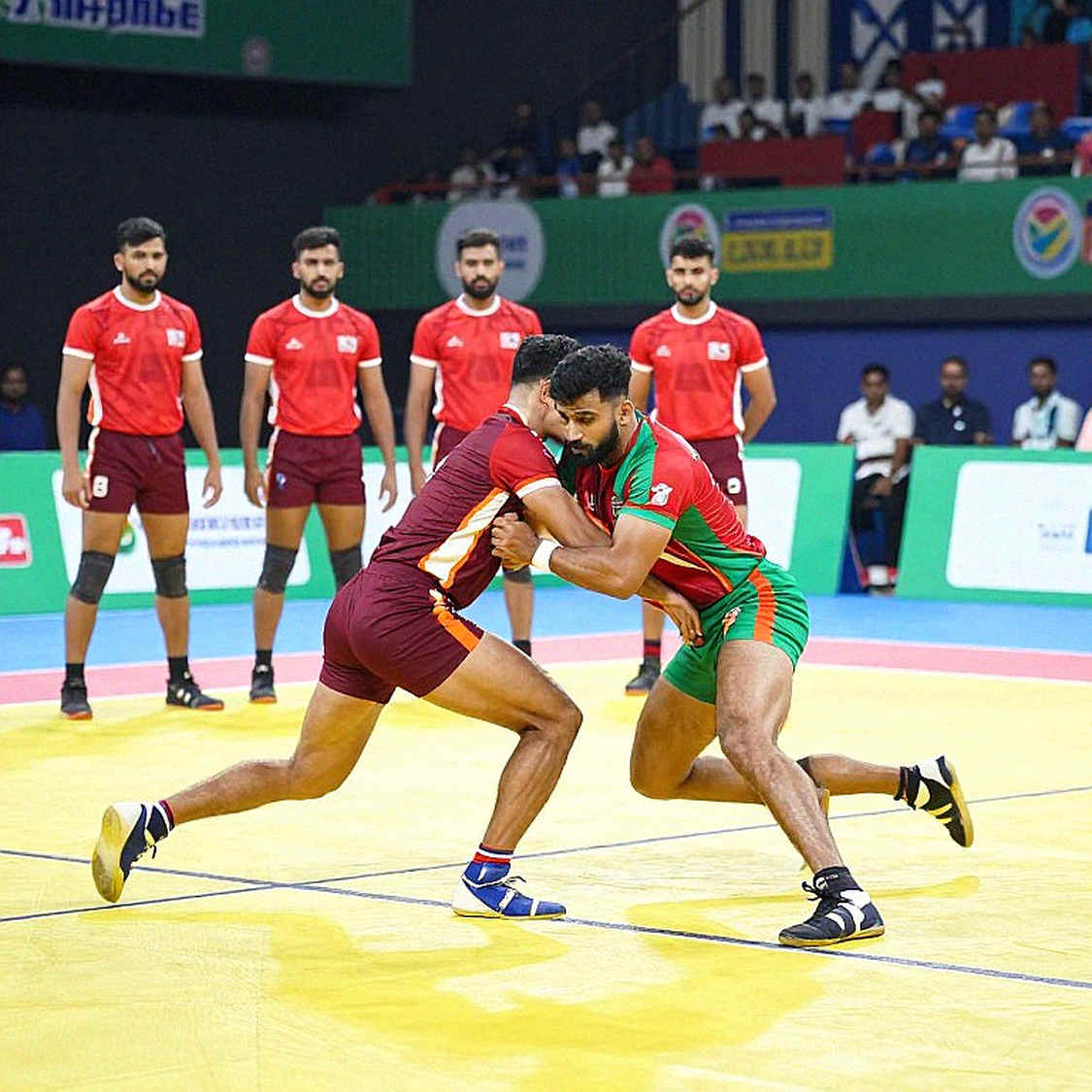 কমনওয়েলথ কাবাডিতে ভারতের ৪৪-৩০: যে ম্যাচটা রেইড নয়, ট্যাকল আর অল আউটে ঠিক হয়েছিল