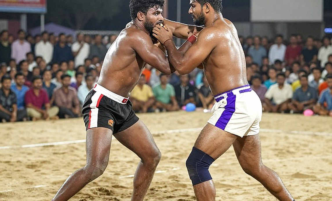 ত্রিশ সেকেন্ডের ঘড়ি নয়, ফুসফুসের ঘড়ি: কাবাড্ডির রেইড যে হিসাবটা কেউ লিখে রাখে না ত্রিশ সেকেন্ডের ঘড়ি নয়, ফুসফুসের ঘড়ি: কাবাড্ডির রেইড যে হিসাবটা কেউ লিখে রাখে না