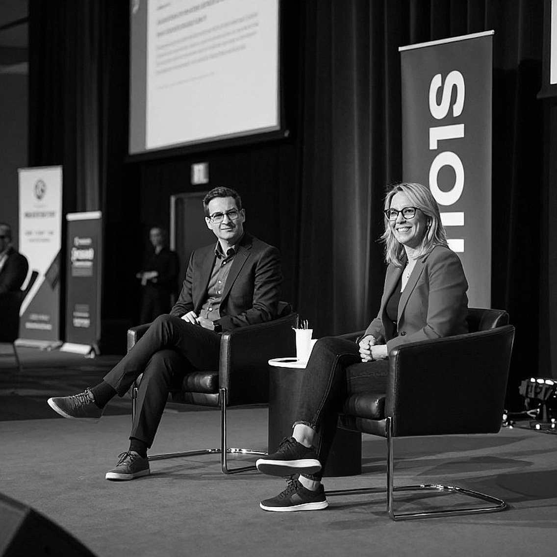 The Silence of the Transfer Window: Signal, Slot and Silence in Esports The Silence of the Transfer Window: Signal, Slot and Silence in Esports