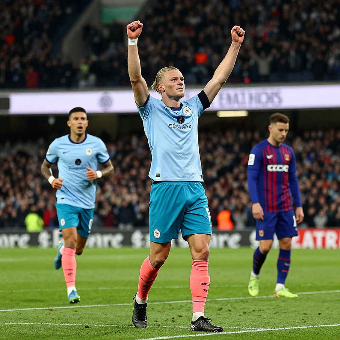 A Knee That Stopped in the Wembley Warm-Up: Eric Garcia, Barcelona's October and the Arithmetic of Risk A Knee That Stopped in the Wembley Warm-Up: Eric Garcia, Barcelona's October and the Arithmetic of Risk