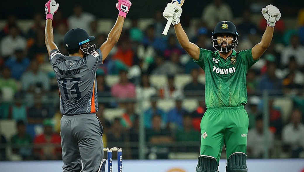 Empty Stands in Mirpur, a Girl's Bat, and Asian Cricket's Tomorrow Empty Stands in Mirpur, a Girl's Bat, and Asian Cricket's Tomorrow