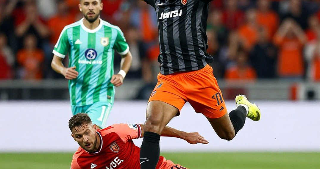 Inacio, Albert and the Knock on Dortmund's Door: A Transfer Story Where the Real Event Is Price Discovery Inacio, Albert and the Knock on Dortmund's Door: A Transfer Story Where the Real Event Is Price Discovery