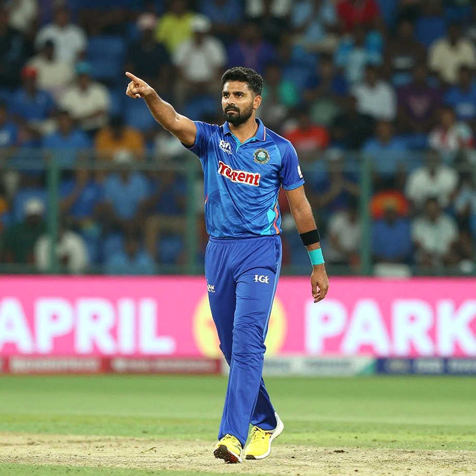 নামহীন এক বাঁহাতি: কোহলির ৩ নম্বরের উত্তরাধিকার ফাইলে ফাঁকা ঘর নামহীন এক বাঁহাতি: কোহলির ৩ নম্বরের উত্তরাধিকার ফাইলে ফাঁকা ঘর
