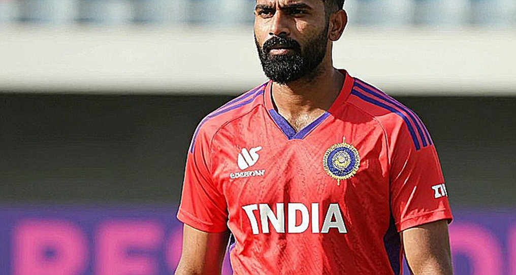 ক্যারিবিয়ান ক্রিকেটে ফরম্যাট-প্রাধান্যের নতুন দৃষ্টান্ত: টেস্ট সিরিজ থেকে দুই সিনিয়র তারকার অনুপস্থিতি ক্যারিবিয়ান ক্রিকেটে ফরম্যাট-প্রাধান্যের নতুন দৃষ্টান্ত: টেস্ট সিরিজ থেকে দুই সিনিয়র তারকার অনুপস্থিতি